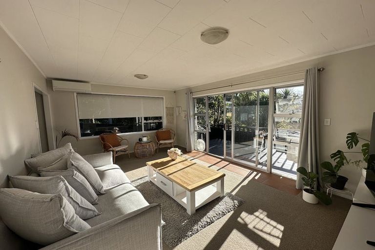 Photo of property in 2/15 Sherie Place, Howick, Auckland, 2014