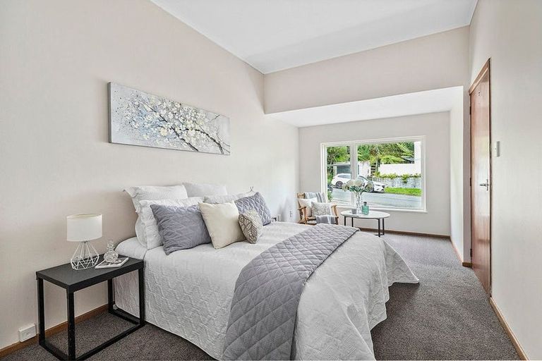 Photo of property in 48 Randwick Road, Northland, Wellington, 6012