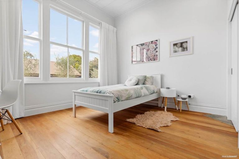 Photo of property in 4 Cardiff Street, Pukekohe, 2120