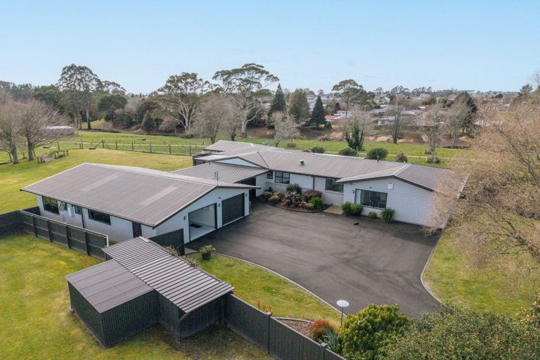 Photo of property in 92 Baird Road, Tokoroa, 3491