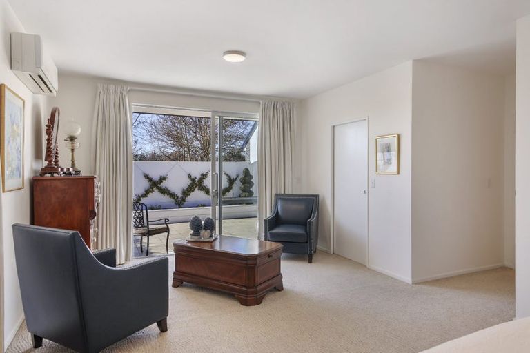 Photo of property in 72 Oakgrove Drive, Rangiora, 7400