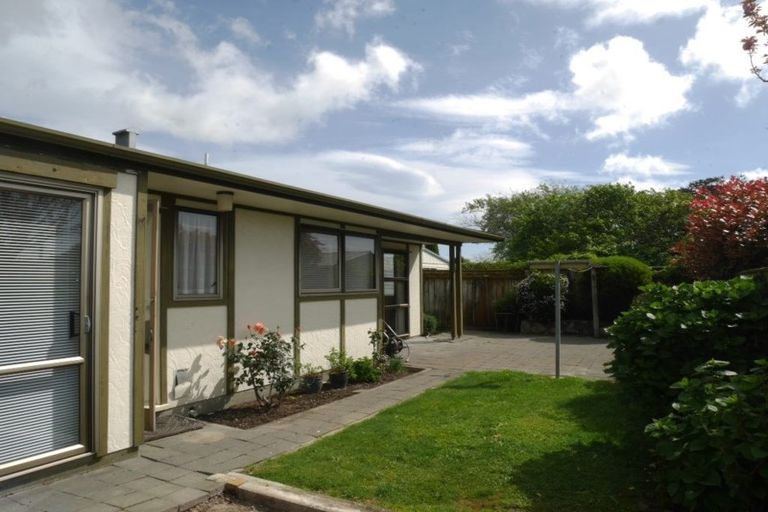 Photo of property in 63a Ngaio Road, Waikanae, 5036