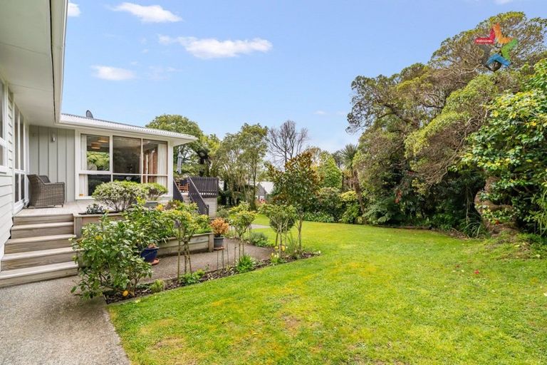 Photo of property in 98b Manuka Street, Stokes Valley, Lower Hutt, 5019