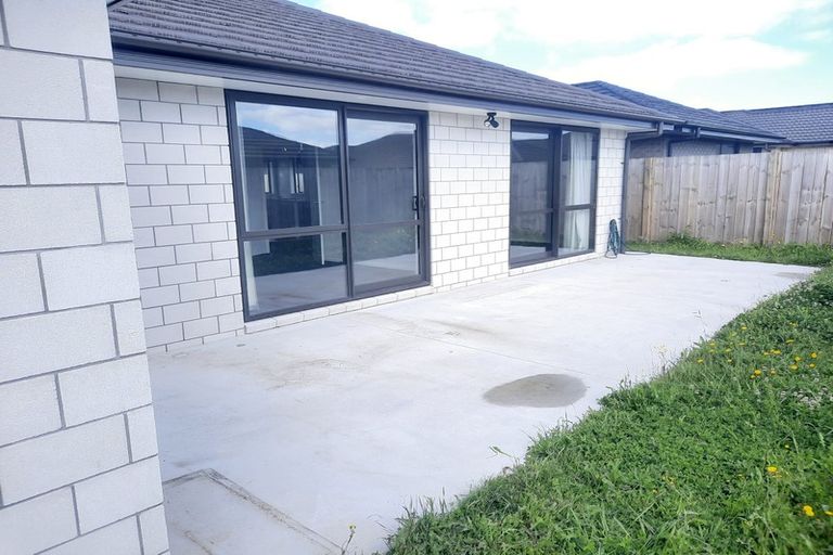 Photo of property in 284 Dixon Road, Fitzroy, Hamilton, 3206
