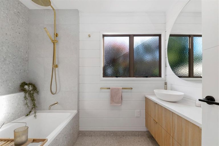 Photo of property in 13 Thelma Place, Lynmore, Rotorua, 3010