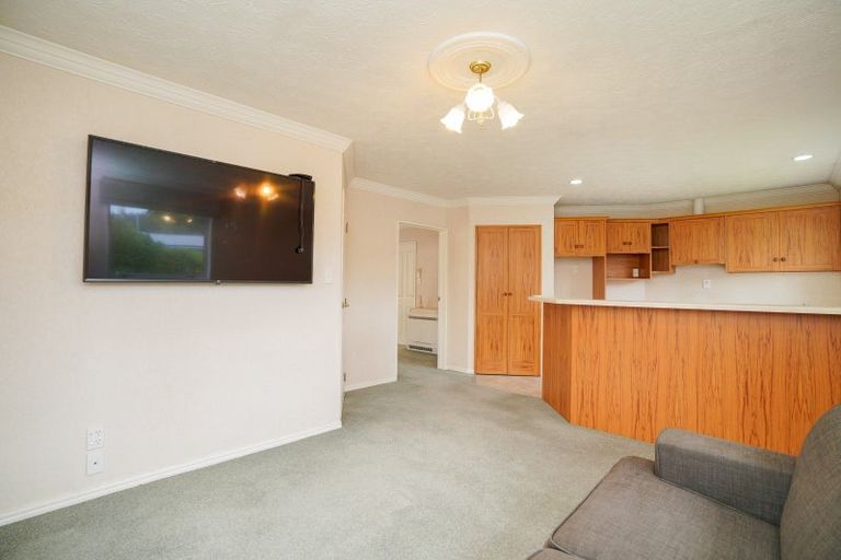 Photo of property in 2 Elm Crescent, Gladstone, Invercargill, 9810