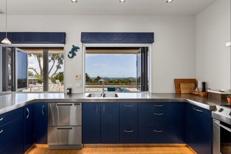 Photo of property in 298 Mahurangi West Road, Puhoi, Warkworth, 0983