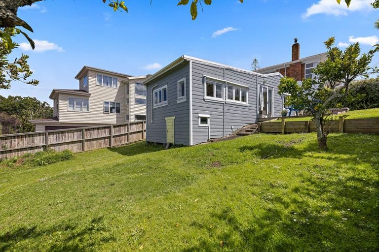 Photo of property in 14 Hythe Terrace, Mairangi Bay, Auckland, 0630