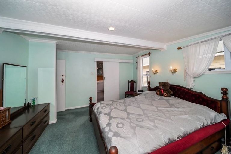 Photo of property in 63 Clemow Road, Fitzroy, New Plymouth, 4312