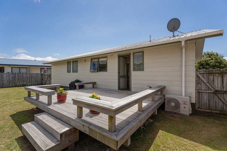 Photo of property in 11 Hawk Hill Crescent, Cooks Beach, Whitianga, 3591