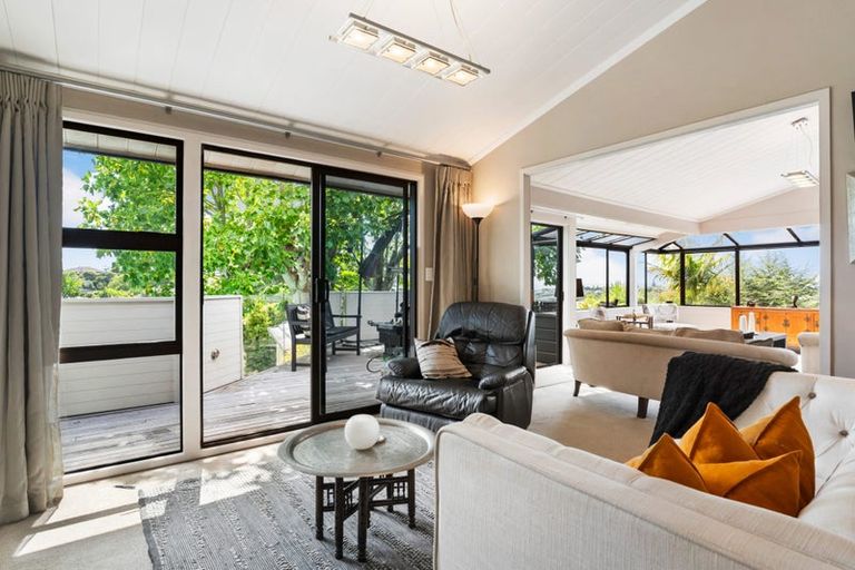 Photo of property in 5 Amante Crescent, Mairangi Bay, Auckland, 0630