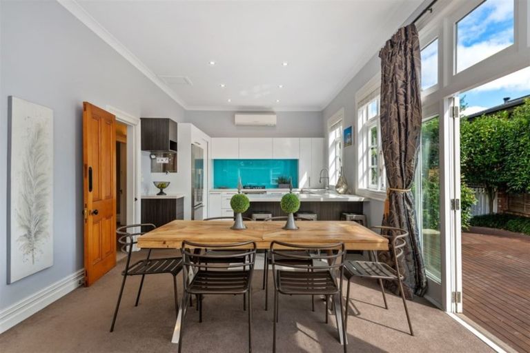 Photo of property in 116 Saint Albans Street, St Albans, Christchurch, 8014