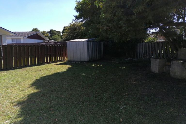 Photo of property in 1/48 Archmillen Avenue, Pakuranga Heights, Auckland, 2010