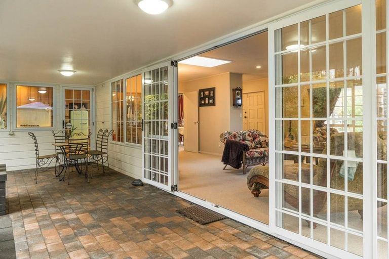 Photo of property in 2/88 Glamorgan Drive, Torbay, Auckland, 0630