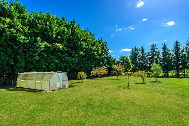 Photo of property in 827 Sandy Knolls Road, West Melton, Christchurch, 7675