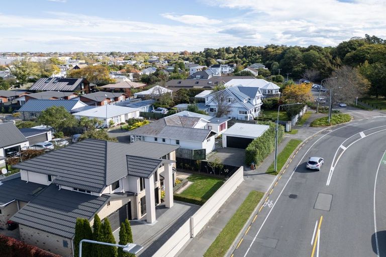 Photo of property in 6 Kahu Road, Riccarton, Christchurch, 8041
