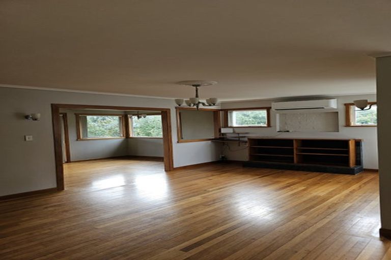 Photo of property in 168 Glengarry Road, Glen Eden, Auckland, 0602