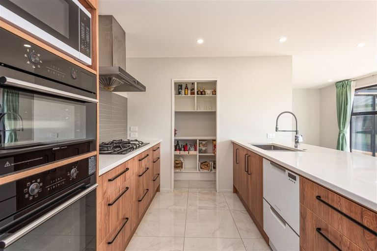 Photo of property in 17 Conailus Street, Halswell, Christchurch, 8025