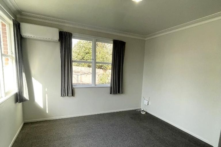 Photo of property in 1/42-44 Opaheke Road, Opaheke, Papakura, 2113