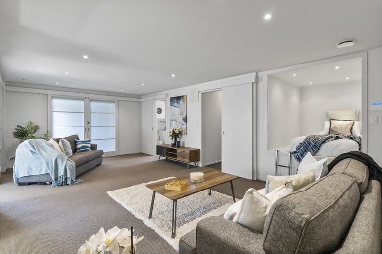 Photo of property in 1/67 Gulf View Road, Murrays Bay, Auckland, 0630