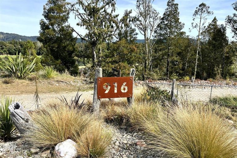 Photo of property in 916 Old Christchurch Road, Awatuna, Hokitika, 7882