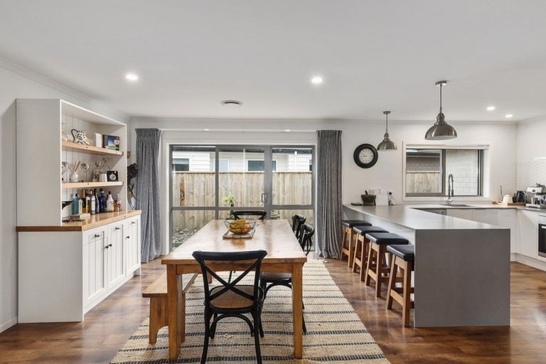 Photo of property in 6 Gardner Place, Otaki, 5512