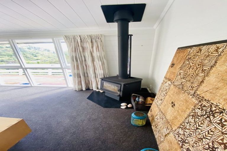 Photo of property in 32 Evans Pass Road, Sumner, Christchurch, 8081