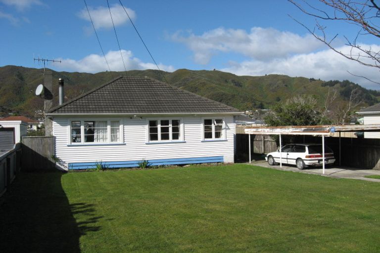 Photo of property in 176 Wellington Road, Wainuiomata, Lower Hutt, 5014