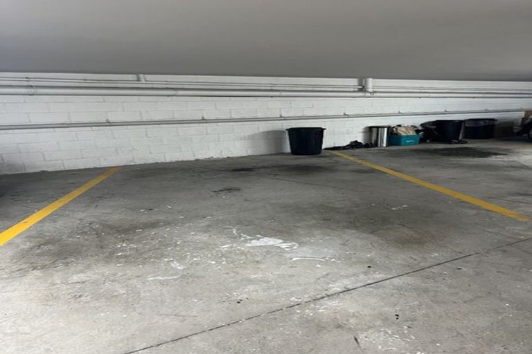 Photo of property in Grosvenor Cl, 20/6 Brown Street, Mount Cook, Wellington, 6021