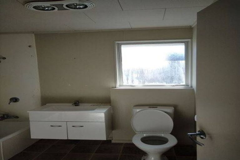 Photo of property in 42c Candia Road, Swanson, Auckland, 0614