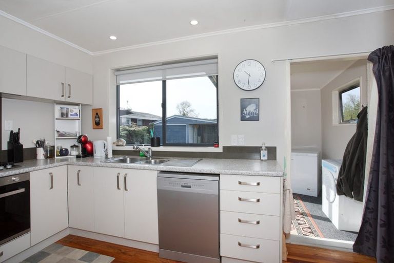 Photo of property in 15 Kennedy Avenue, Feilding, 4702