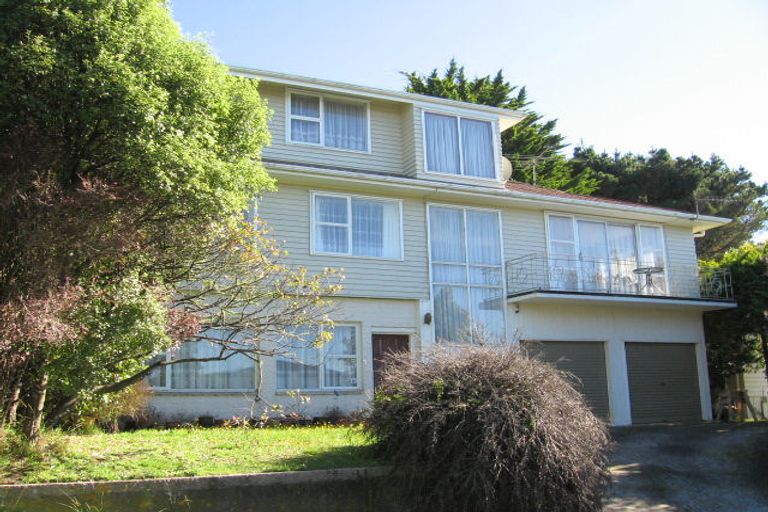 Photo of property in 10 Rajkot Terrace, Broadmeadows, Wellington, 6035