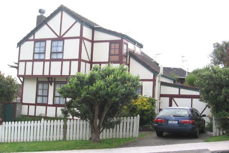 Photo of property in 19 Abilene Crescent, Churton Park, Wellington, 6037