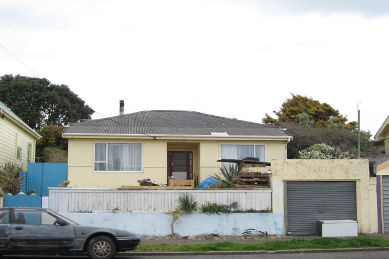 Photo of property in 87 Hine Street, New Plymouth, 4310