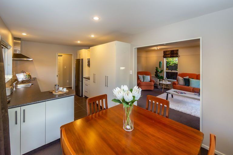 Photo of property in 11a Galway Avenue, Bryndwr, Christchurch, 8052