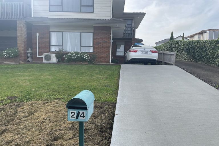 Photo of property in 2/4 Calluna Crescent, Totara Heights, Auckland, 2105