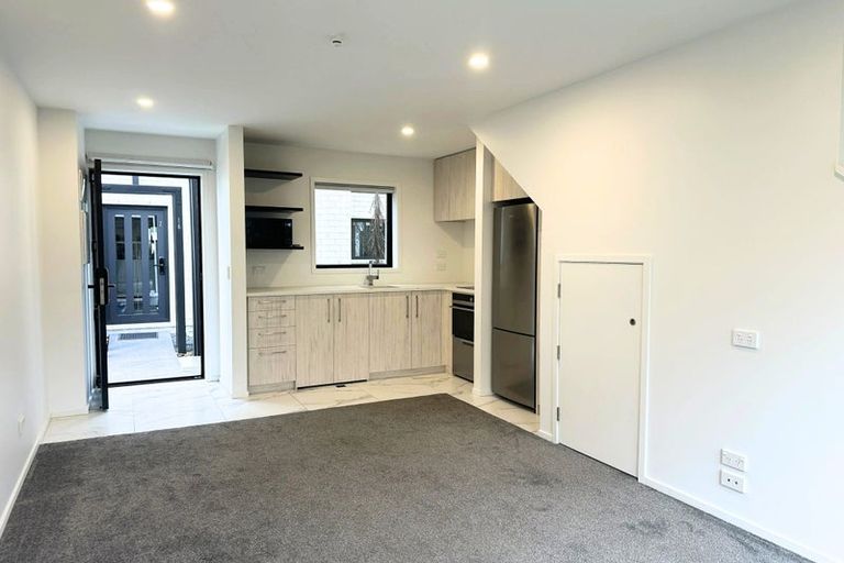 Photo of property in 2/14 Nova Place, Christchurch Central, Christchurch, 8011