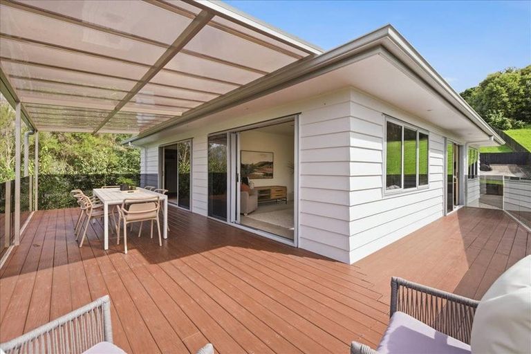 Photo of property in 11 Southill Way, Pyes Pa, Tauranga, 3112