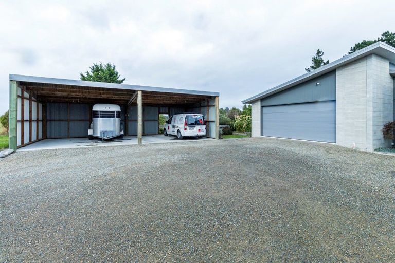 Photo of property in 116 Molloys Road, Waimate, 7980