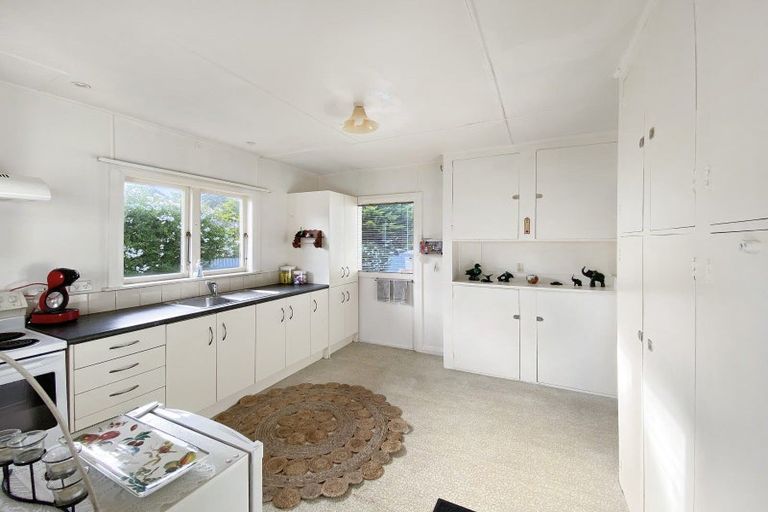 Photo of property in 11 Trafalgar Street, Dannevirke, 4930