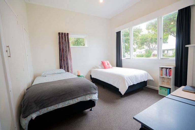 Photo of property in 32 Robertson Street, Richmond, Invercargill, 9810