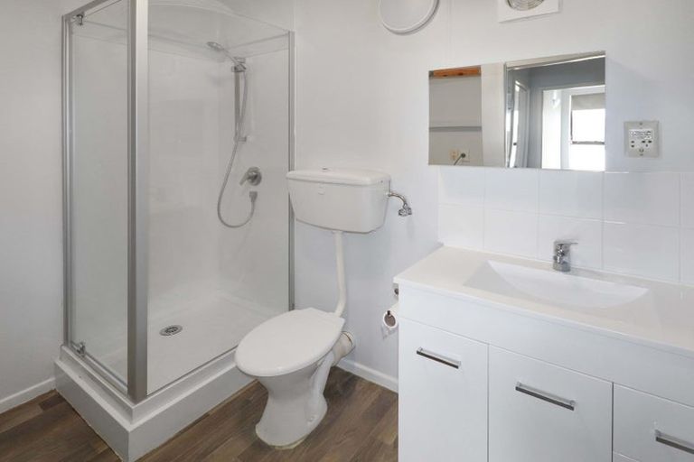 Photo of property in Hobson Court Flats, 77/70 Hobson Street, Thorndon, Wellington, 6011