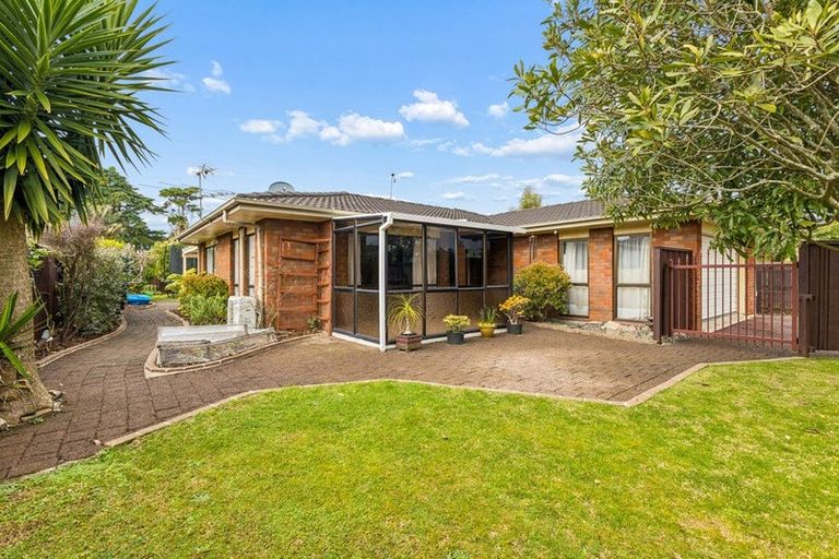Photo of property in 86 Carnoustie Drive, Wattle Downs, Auckland, 2103