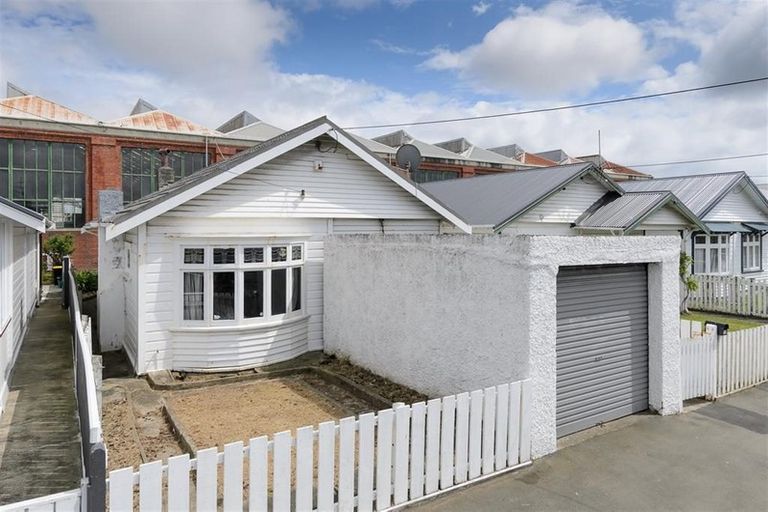 Photo of property in 72 Ross Street, Kilbirnie, Wellington, 6022
