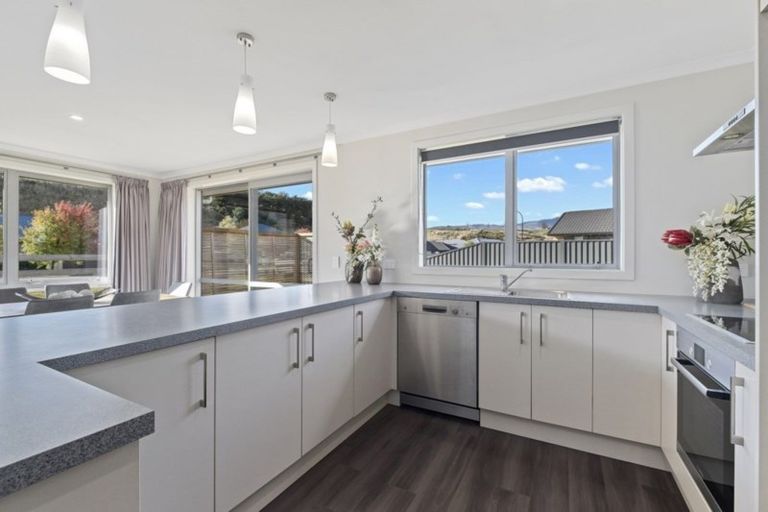Photo of property in 2 Banbury Terrace, Lower Shotover, Queenstown, 9304