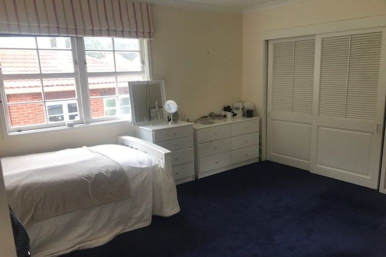 Photo of property in 12 Burnham Street, Seatoun, Wellington, 6022