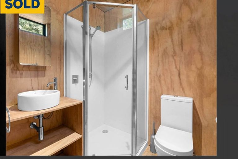 Photo of property in 16 Taranga Road, Langs Beach, Waipu, 0582