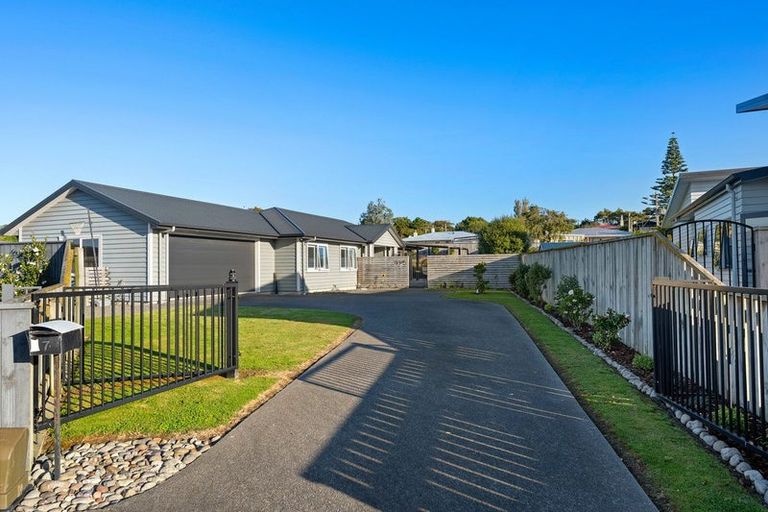 Photo of property in 7 Te Wiremu Lane, Otaki, 5512