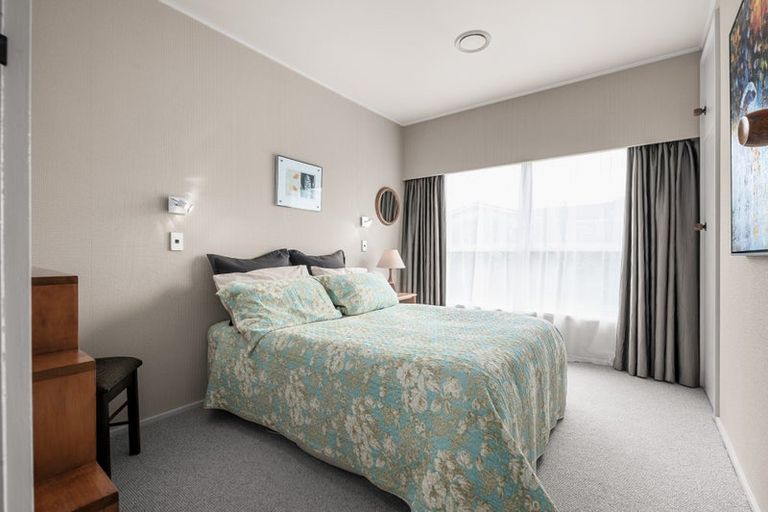 Photo of property in 6 Marnane Terrace, St Andrews, Hamilton, 3200