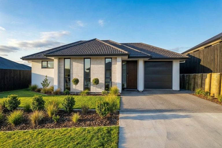 Photo of property in 17 Cumberland Crescent, Welcome Bay, Tauranga, 3112